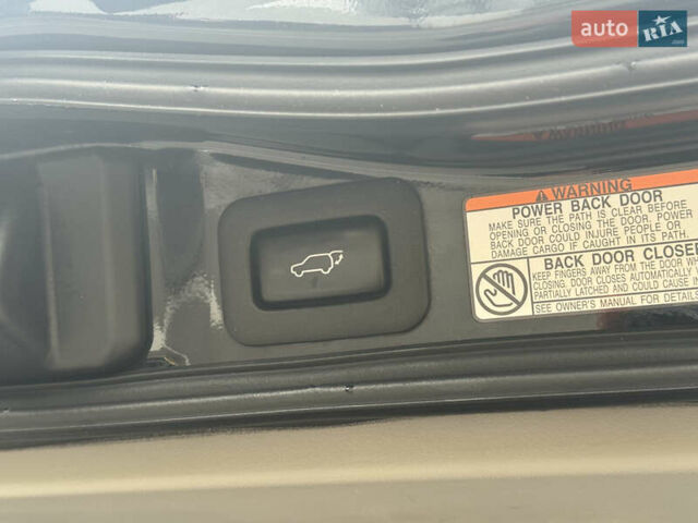 Черный Тойота Ленд Крузер, объемом двигателя 4.46 л и пробегом 324 тыс. км за 46999 $, фото 49 на Automoto.ua