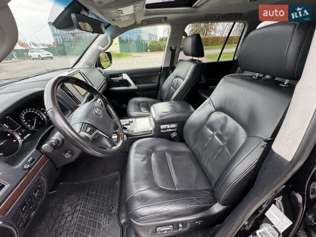 Черный Тойота Ленд Крузер, объемом двигателя 4.46 л и пробегом 324 тыс. км за 46999 $, фото 21 на Automoto.ua