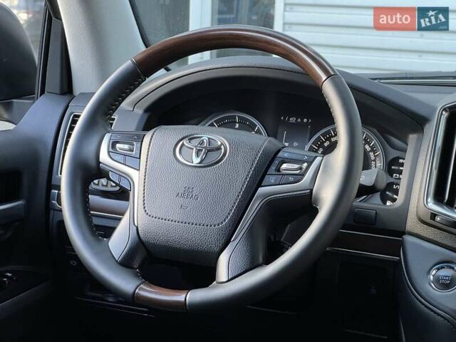 Черный Тойота Ленд Крузер, объемом двигателя 4.46 л и пробегом 150 тыс. км за 48500 $, фото 15 на Automoto.ua