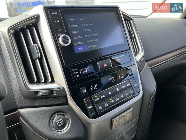 Черный Тойота Ленд Крузер, объемом двигателя 4.46 л и пробегом 150 тыс. км за 48500 $, фото 19 на Automoto.ua