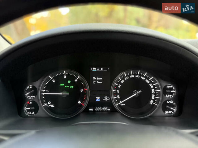 Черный Тойота Ленд Крузер, объемом двигателя 4.46 л и пробегом 225 тыс. км за 55500 $, фото 36 на Automoto.ua