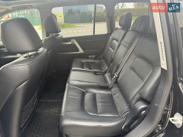 Черный Тойота Ленд Крузер, объемом двигателя 4.46 л и пробегом 324 тыс. км за 46999 $, фото 30 на Automoto.ua