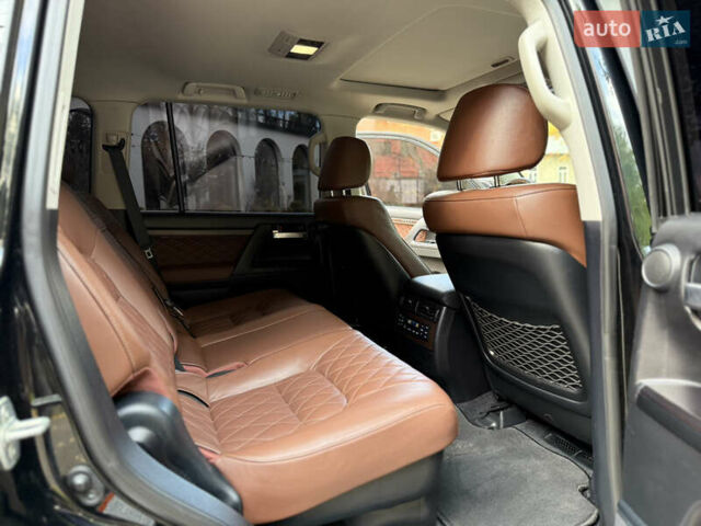 Черный Тойота Ленд Крузер, объемом двигателя 4.46 л и пробегом 225 тыс. км за 55500 $, фото 58 на Automoto.ua