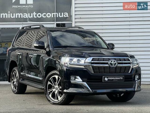 Черный Тойота Ленд Крузер, объемом двигателя 4.46 л и пробегом 150 тыс. км за 48500 $, фото 2 на Automoto.ua