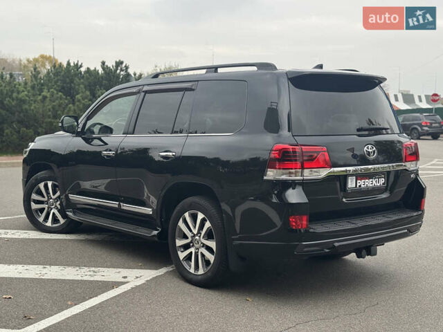 Черный Тойота Ленд Крузер, объемом двигателя 4.46 л и пробегом 324 тыс. км за 46999 $, фото 7 на Automoto.ua