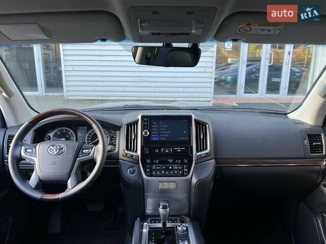 Черный Тойота Ленд Крузер, объемом двигателя 4.46 л и пробегом 150 тыс. км за 48500 $, фото 13 на Automoto.ua