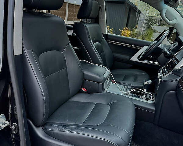 Черный Тойота Ленд Крузер, объемом двигателя 4.66 л и пробегом 184 тыс. км за 53500 $, фото 14 на Automoto.ua