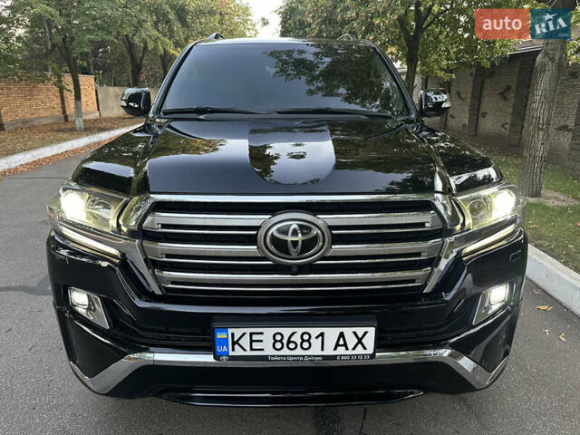 Черный Тойота Ленд Крузер, объемом двигателя 4.46 л и пробегом 189 тыс. км за 45000 $, фото 26 на Automoto.ua