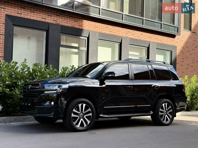 Черный Тойота Ленд Крузер, объемом двигателя 4.46 л и пробегом 225 тыс. км за 55500 $, фото 10 на Automoto.ua