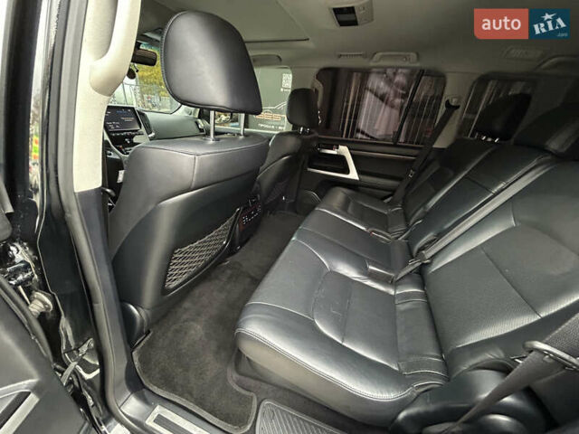 Черный Тойота Ленд Крузер, объемом двигателя 4.46 л и пробегом 264 тыс. км за 41500 $, фото 28 на Automoto.ua