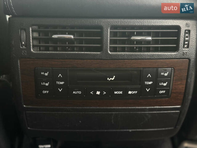 Черный Тойота Ленд Крузер, объемом двигателя 4.46 л и пробегом 324 тыс. км за 46999 $, фото 37 на Automoto.ua