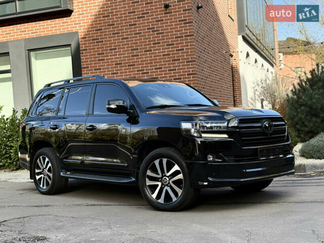 Черный Тойота Ленд Крузер, объемом двигателя 4.46 л и пробегом 225 тыс. км за 55500 $, фото 1 на Automoto.ua