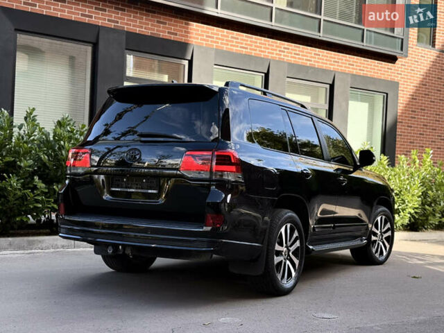 Черный Тойота Ленд Крузер, объемом двигателя 4.46 л и пробегом 225 тыс. км за 55500 $, фото 17 на Automoto.ua