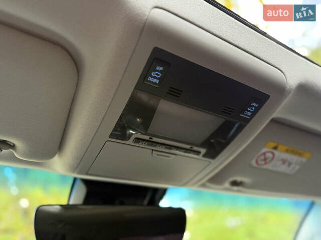 Черный Тойота Ленд Крузер, объемом двигателя 4.46 л и пробегом 225 тыс. км за 55500 $, фото 42 на Automoto.ua