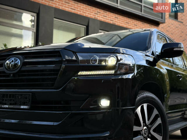 Черный Тойота Ленд Крузер, объемом двигателя 4.46 л и пробегом 225 тыс. км за 55500 $, фото 5 на Automoto.ua