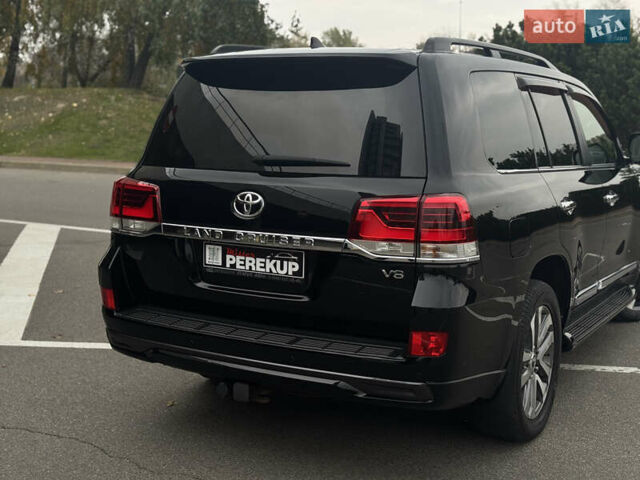 Черный Тойота Ленд Крузер, объемом двигателя 4.46 л и пробегом 324 тыс. км за 46999 $, фото 9 на Automoto.ua