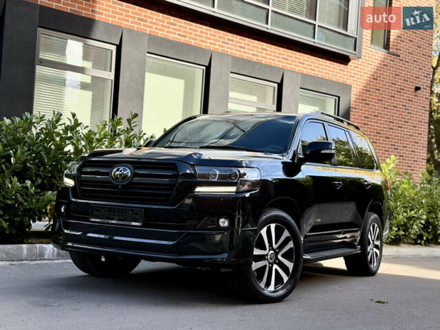Черный Тойота Ленд Крузер, объемом двигателя 4.46 л и пробегом 225 тыс. км за 55500 $, фото 3 на Automoto.ua