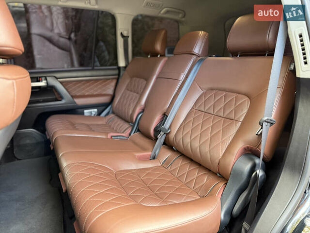 Черный Тойота Ленд Крузер, объемом двигателя 4.46 л и пробегом 225 тыс. км за 55500 $, фото 51 на Automoto.ua