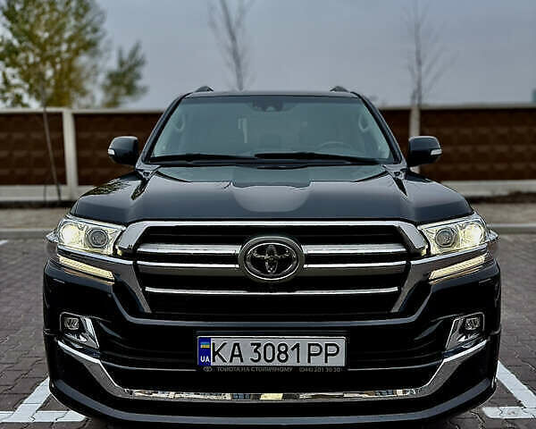 Черный Тойота Ленд Крузер, объемом двигателя 4.66 л и пробегом 184 тыс. км за 53500 $, фото 1 на Automoto.ua