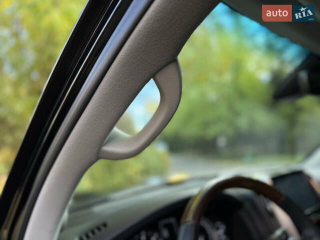 Черный Тойота Ленд Крузер, объемом двигателя 4.46 л и пробегом 225 тыс. км за 55500 $, фото 26 на Automoto.ua