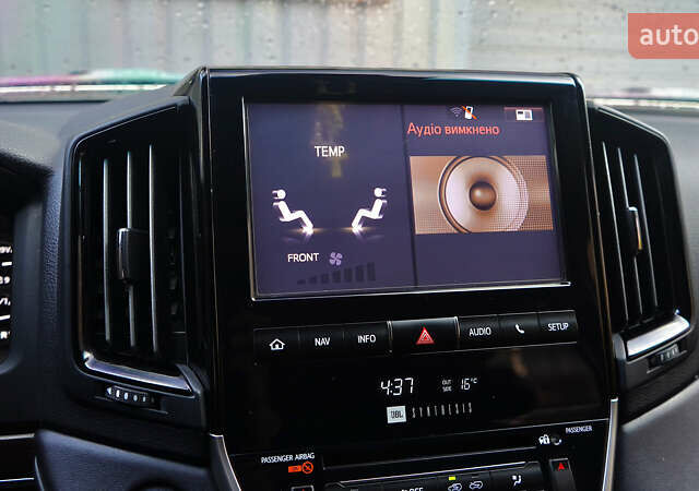 Черный Тойота Ленд Крузер, объемом двигателя 4.46 л и пробегом 149 тыс. км за 52700 $, фото 36 на Automoto.ua