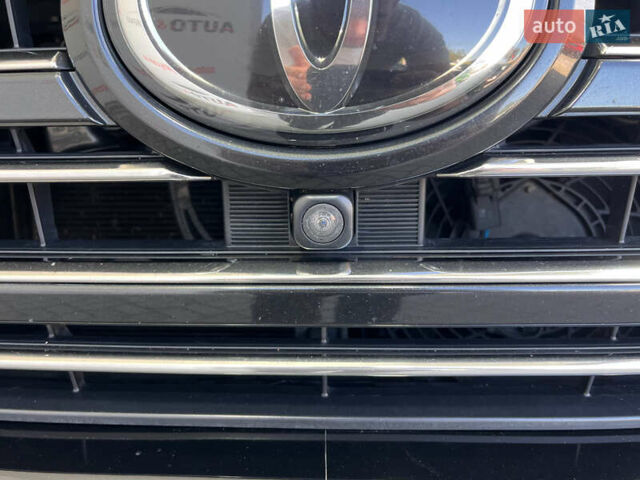 Черный Тойота Ленд Крузер, объемом двигателя 4.46 л и пробегом 184 тыс. км за 49950 $, фото 41 на Automoto.ua