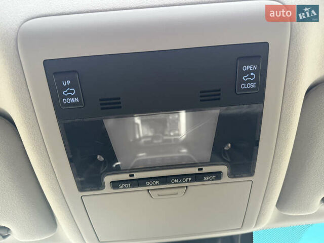 Черный Тойота Ленд Крузер, объемом двигателя 4.46 л и пробегом 101 тыс. км за 55000 $, фото 33 на Automoto.ua