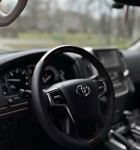 Черный Тойота Ленд Крузер, объемом двигателя 4.46 л и пробегом 217 тыс. км за 42999 $, фото 12 на Automoto.ua