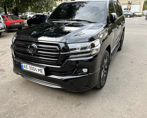 Черный Тойота Ленд Крузер, объемом двигателя 4.46 л и пробегом 177 тыс. км за 52000 $, фото 15 на Automoto.ua