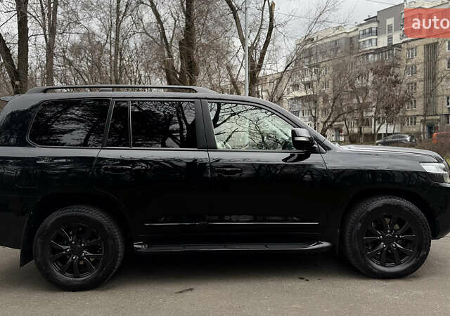 Черный Тойота Ленд Крузер, объемом двигателя 4.46 л и пробегом 217 тыс. км за 42999 $, фото 9 на Automoto.ua