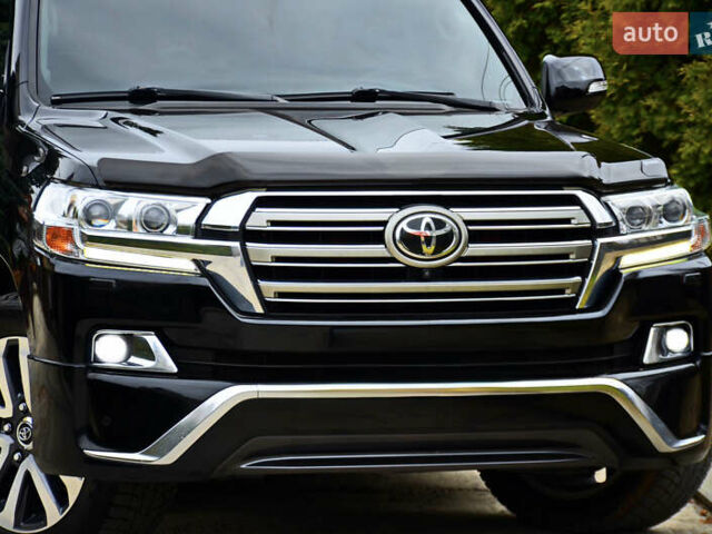 Черный Тойота Ленд Крузер, объемом двигателя 4.61 л и пробегом 132 тыс. км за 57000 $, фото 5 на Automoto.ua