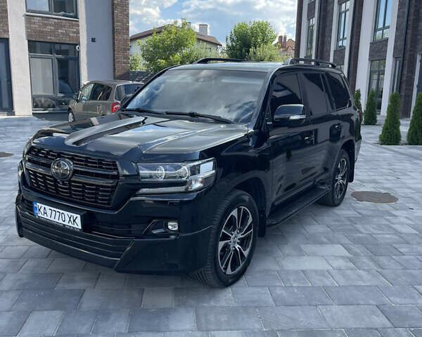 Черный Тойота Ленд Крузер, объемом двигателя 4.46 л и пробегом 204 тыс. км за 49000 $, фото 2 на Automoto.ua