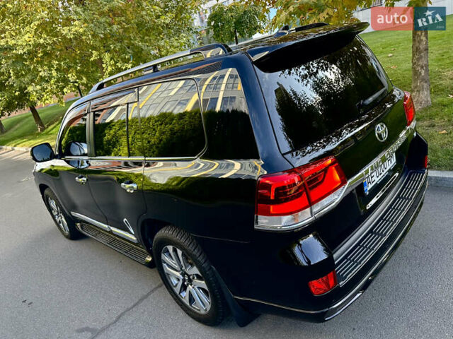 Черный Тойота Ленд Крузер, объемом двигателя 4.46 л и пробегом 320 тыс. км за 45999 $, фото 8 на Automoto.ua