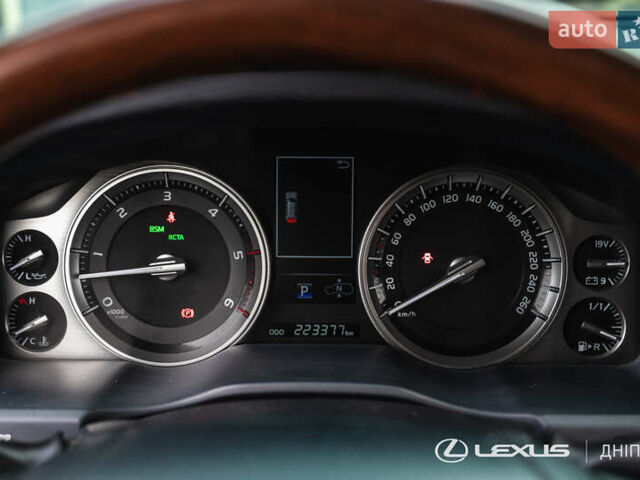 Черный Тойота Ленд Крузер, объемом двигателя 4.46 л и пробегом 222 тыс. км за 44700 $, фото 13 на Automoto.ua