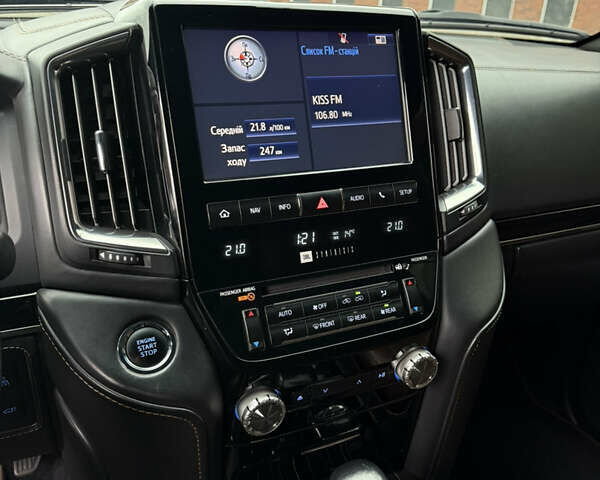 Черный Тойота Ленд Крузер, объемом двигателя 4.46 л и пробегом 132 тыс. км за 54999 $, фото 27 на Automoto.ua