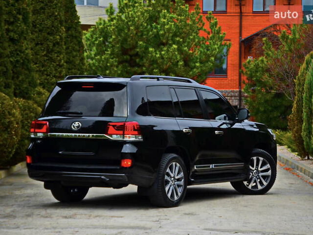 Черный Тойота Ленд Крузер, объемом двигателя 4.61 л и пробегом 132 тыс. км за 57000 $, фото 3 на Automoto.ua