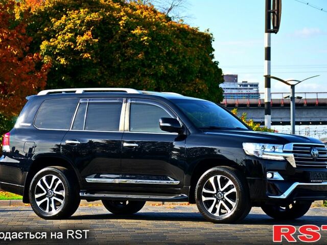 Черный Тойота Ленд Крузер, объемом двигателя 4.6 л и пробегом 137 тыс. км за 57500 $, фото 4 на Automoto.ua