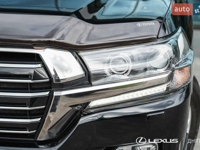 Черный Тойота Ленд Крузер, объемом двигателя 4.46 л и пробегом 222 тыс. км за 44700 $, фото 1 на Automoto.ua