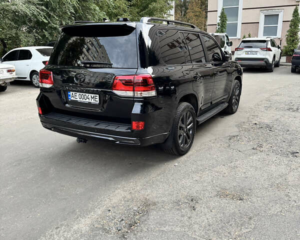 Черный Тойота Ленд Крузер, объемом двигателя 4.46 л и пробегом 177 тыс. км за 52000 $, фото 8 на Automoto.ua