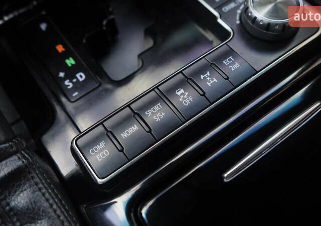 Черный Тойота Ленд Крузер, объемом двигателя 4.46 л и пробегом 149 тыс. км за 52700 $, фото 41 на Automoto.ua