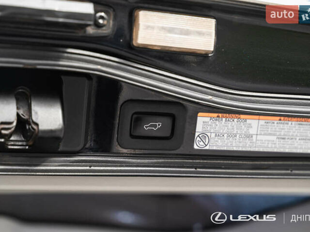 Черный Тойота Ленд Крузер, объемом двигателя 4.46 л и пробегом 222 тыс. км за 44700 $, фото 45 на Automoto.ua