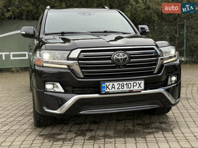Черный Тойота Ленд Крузер, объемом двигателя 4.46 л и пробегом 200 тыс. км за 50500 $, фото 3 на Automoto.ua