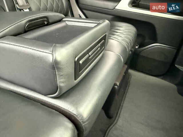 Черный Тойота Ленд Крузер, объемом двигателя 4.46 л и пробегом 101 тыс. км за 55000 $, фото 43 на Automoto.ua