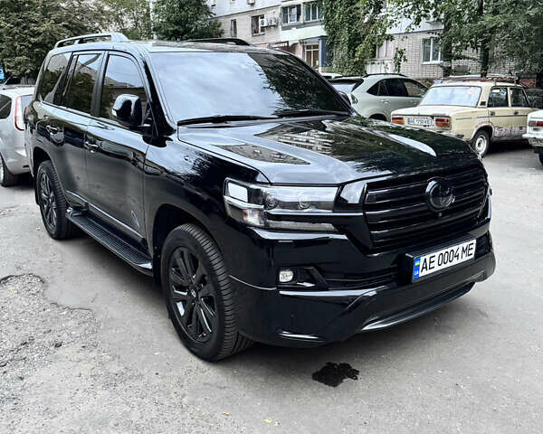 Черный Тойота Ленд Крузер, объемом двигателя 4.46 л и пробегом 177 тыс. км за 52000 $, фото 24 на Automoto.ua