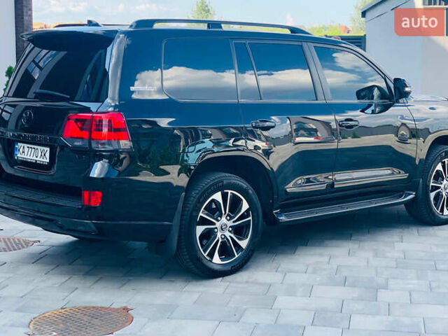 Черный Тойота Ленд Крузер, объемом двигателя 4.46 л и пробегом 204 тыс. км за 49000 $, фото 12 на Automoto.ua