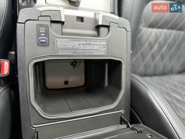 Черный Тойота Ленд Крузер, объемом двигателя 4.46 л и пробегом 200 тыс. км за 50500 $, фото 36 на Automoto.ua