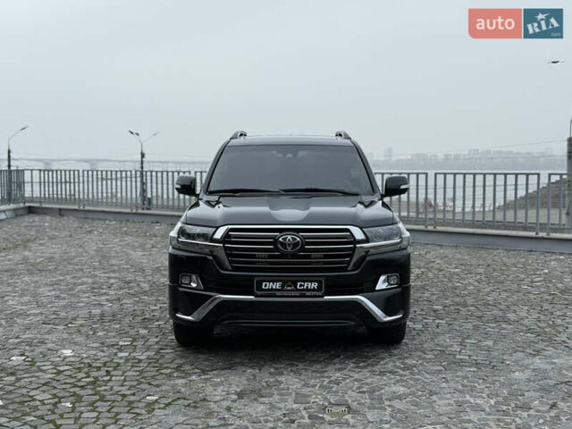 Черный Тойота Ленд Крузер, объемом двигателя 4.46 л и пробегом 101 тыс. км за 55000 $, фото 1 на Automoto.ua