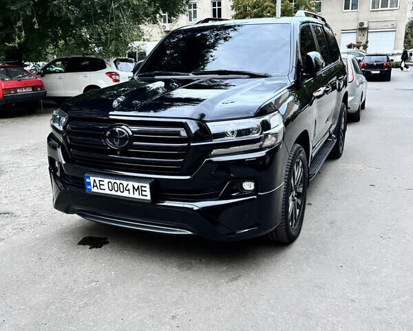 Черный Тойота Ленд Крузер, объемом двигателя 4.46 л и пробегом 177 тыс. км за 52000 $, фото 26 на Automoto.ua