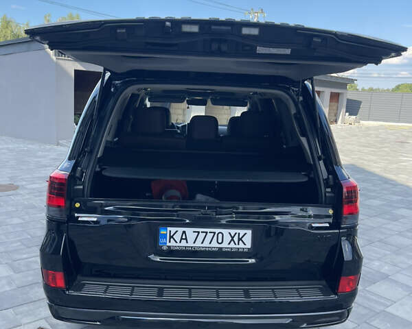 Черный Тойота Ленд Крузер, объемом двигателя 4.46 л и пробегом 204 тыс. км за 49000 $, фото 13 на Automoto.ua