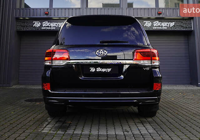Черный Тойота Ленд Крузер, объемом двигателя 4.46 л и пробегом 149 тыс. км за 52700 $, фото 16 на Automoto.ua